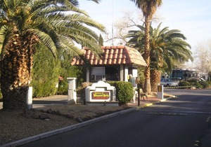 Las Vegas Camping Resort Cabin 2