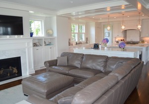 Leg-A-Sea Luxury Popponesset Beachside Vacation House