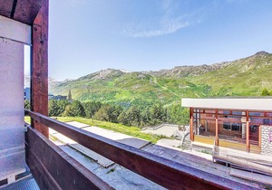 Les Lauzes C19 by Interhome