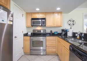Let The Countdown To Beach Time Begin! Newly decorated and sleeps 6 in beds!