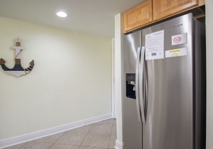 Let The Countdown To Beach Time Begin! Newly decorated and sleeps 6 in beds!