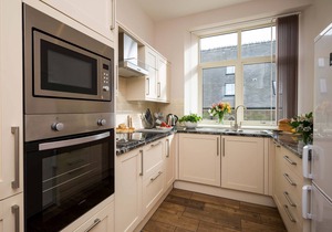 LIMBER VIEW, family friendly, with a garden in Grosmont