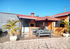 Linda casa com piscina-Cibratel - 500mt da praia