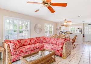 Linger Longer by AvantStay Key West Walkable Gated Community Shared Pool Week Long Stays Only