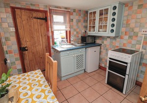 LION COTTAGE, family friendly, with a garden in Hinderwell