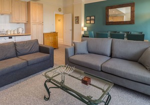 LITTLESTONE BEACH APARTMENT, pet friendly in Greatstone-On-Sea