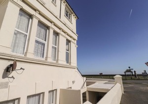 Littlestone Beach Apartment