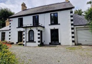 Llanfair Hall, Dog Friendly, Cinema, Games Room, Hot Tub