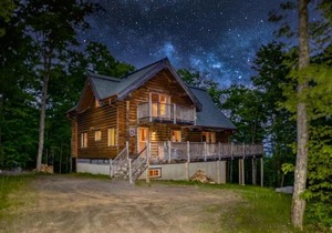 Log cabin with HOT TUB and view