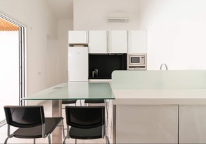 Look forward to a wonderful vacation in this inviting vacation home near the sea.