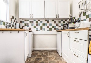 LOOKOUT COTTAGE, pet friendly, country holiday cottage in Newlyn