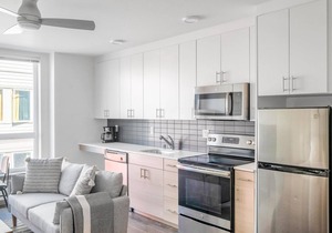 Lovely Columbia City Studio w/W/D & Gym, near Light Rail, by Blueground