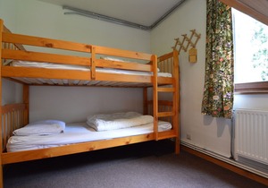 Lovely detached house in quiet area with very spacious garden, terrace and WiFi