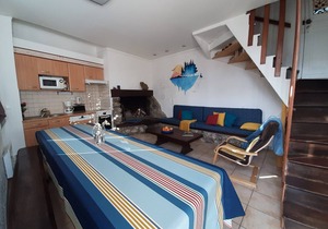 Lovely house with beautiful garden, close to town center. No Linky + filter.