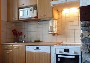 Lovely house with beautiful garden, close to town center. No Linky + filter.