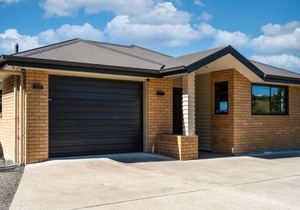 Lovely spacious home with rural views