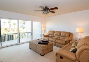 Lovely Townhome w/ Outdoor Decks, Golf Course & Ocean Views and More!