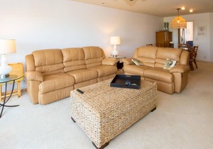 Lovely Townhome w/ Outdoor Decks, Golf Course & Ocean Views and More!