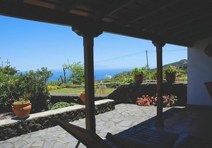 LP1022 Holiday cottage in Breña Alta