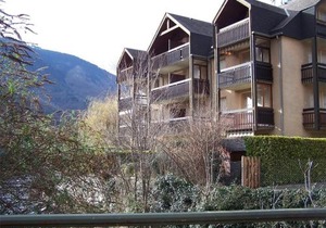 Luchon - T2 avec balcon, animaux admis, parking - FR-1-313-146