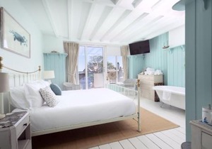 Lulworth Cove Inn