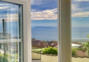 LUNDY SEAVIEW! Great Family Home