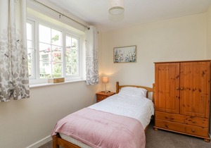 Lupin Cottage, HUNMANBY