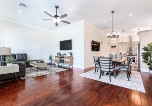 Lux Brand New! Beautiful House w/Pool & Hot Tub