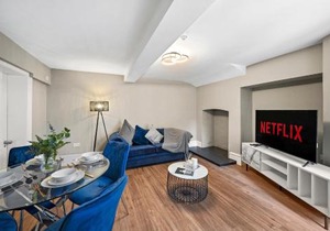 Lux Georgian House in Yorkshire - Parking - Garden