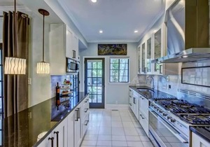 Luxe Myers Park 2BR King Condo | Porch | Private