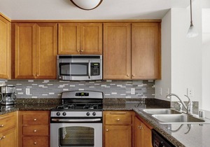 Luxe Playa del Rey 2BR w/ W/D, Gym, Pool, 5 min to beach, by Blueground