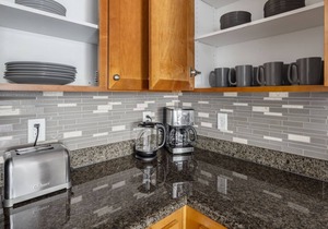 Luxe Playa del Rey 2BR w/ W/D, Gym, Pool, 5 min to beach, by Blueground