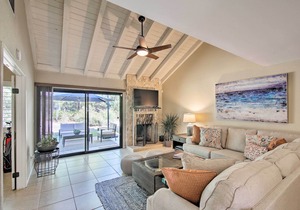 Luxe Resort Getaway - 8 Miles to Shops on El Paseo