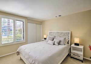 Luxe Resort Getaway - 8 Miles to Shops on El Paseo