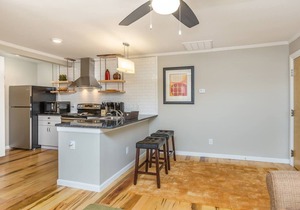 Luxurious 1BR Located Near Downtown & Hospital