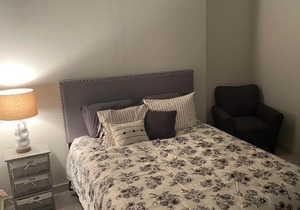 Luxurious 1br uptown HIGHRISE/ balcony with city view!