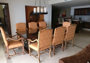 Luxurious 2 Bedroom Penthouse