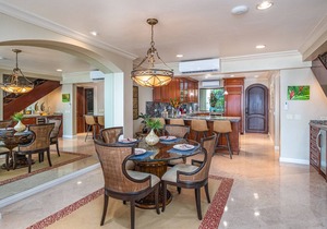 Luxurious Beachfront Villa