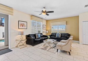 Luxurious Home w/Private Pool, near Disney!