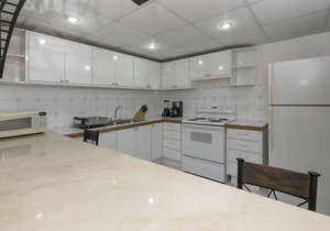 Luxury 2-Bd. condo on golf course, 10 min. from S.J airport golf & tennis