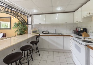 Luxury 2-Bd. condo on golf course, 10 min. from S.J airport golf & tennis