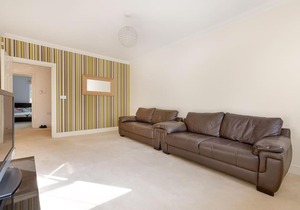 Luxury 2 Bedroom Apartment in Northwood