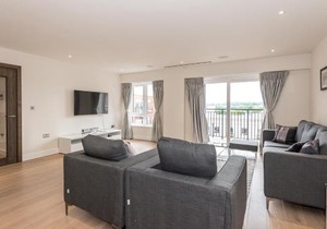 LUXURY 2Bed & 2Bath Apartment Next to London Museum