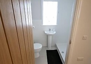 Luxury 3 Bedroom 2 Bathroom home, Close To Beaches,Parking for 1 car