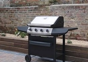 Luxury 3 Bedroom 2 Bathroom home, Close To Beaches,Parking for 1 car