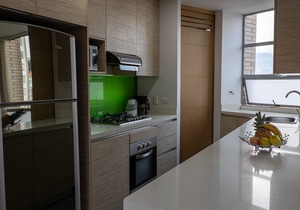 Luxury Apartment w/PANORAMIC Views 🌃 Lleras Park