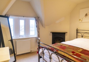 Luxury Apt No. 2 - One Bed Apartment (Sleeps 4)