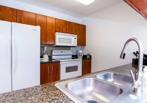 Luxury Huge APT@Brickell, Free Parking.