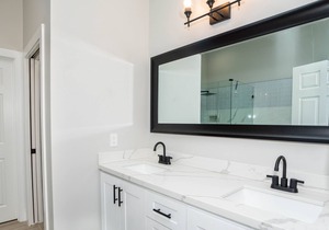 Luxury Lakefront in McCormick Ranch Scottsdale - CLOSE TO EVERYTHING! 3 bd/2bth