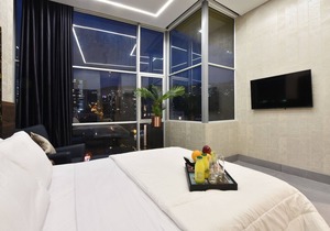 Luxury Penthouse with awesome view and jacuzzi